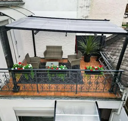 Apartment By Ingrida Bernkastel-Kues