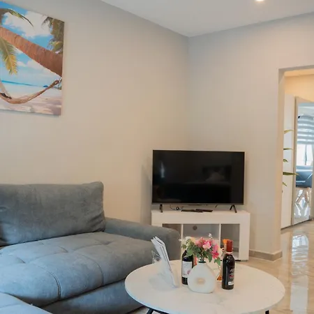 By Ingrida Bernkastel-Kues